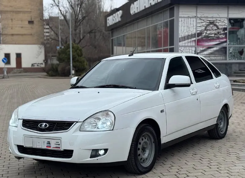 Продам ваз2172 2013год 1.6 16v мотор полностью новый собран на обкатке ещё ходовка также вся новая к... - фотография