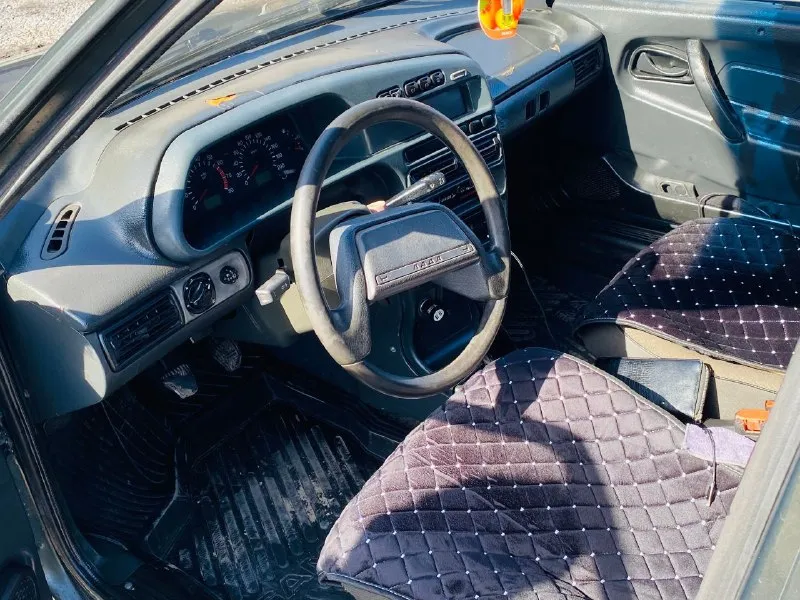 Продам lada 2115. документы полный порядок чистые без штрафов и запретов ! техосмотр в подарок автомобиль в хорошем состояние вложений не требует сел и поехал по кузову не гнилая ровненькая ! без рыжиков двигатель часики работает тянет отлично ! не дымит не троит масло от замены до замены ! дно пороги целые по стаканам лонжеронам проблем нету все целое ! по ходовой части на 5 салон чистый опрятный ! резина зима тел +79499826851 цена 215,000₽ все остальные вопросы по телефону, без торга цена указана окончательная !осмотр макеевка -донецк звонить в любое время попрошу звонить реальным покупателям без лишних и тупых вопросов возможно. пригон по договоренности. - фотография - 5