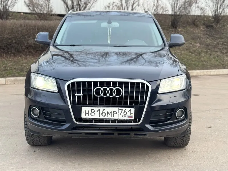 Audi q5 2015 2.0 tfsi автомат 8ст. 175.000 км пробег 1.850 руб луганск +79595700925 возможен обмен, продажа в кредит автомобиль в отличном состоянии, полностью обслужен и не требует вложений, новая турбина на гарантии, масло, фильтра поменяны в двигателе и кпп, новые тормозные диски/колодки. по кузову без изъянов без ваговских болячек, крашено 2 детали вторичка без шпаклевки. на красивых оригинальных 20х дисках (2 комплекта резины) 2 оригинальных ключа. хорошая комплектация: кожаный салон эл привод сидений/ эл. привод багажника, старт/стоп, автохолд, эл. ручник, датчик света/дождя 📞 звоните: +7(959)5700925 - фотография - 2