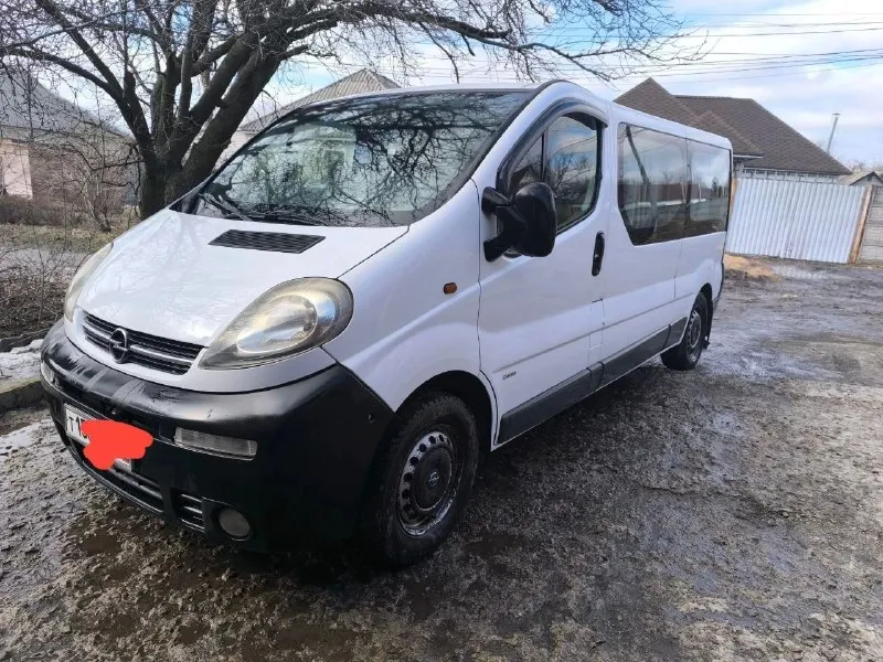 Продам opel виваро 2006г. легковой пассажирский,7+1 мест, на уверенном ходу, не битый, зимняя резина новая, ходовая, двигатель, коробка все в хорошем состоянии, турбина новая, кузов оцинкованный, хранилась в гараже+7 949 341 57 11 📞 звоните: +7(949)3415711 - фотография - 3