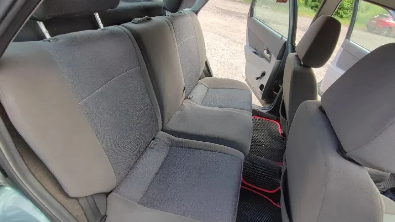 Ваз priora.1.6 механика. я второй владелец. машина в хорошем состоянии. дно и стаканы на отлично, кузов на хорошо, без дыр. машина в родной краске. двигатель масло не ест. а пробует. грамм 100 от замены до замены. сам двигатель работает на 5. ухаживал и ставил только качественные запчасти. машина не ломалась, только обслуживалась. стоит классный диодный свет dawnknight k5c mini на ближний и дальний. резина лето белшина, откатала один сезон, в отличном состоянии ( ездил очень мало, за год не более 5000 км. ) по комплектации:бортовой компьютер, передние стеклоподъемники, центральный замок, сигнализация, электро усилитель руля, электропривод зеркал, обогрев зеркал и заднего стекла, регулировка руля по высоте, иммобилайзер. саб в подарок +7 949 33 79 173 📞 звоните: +7(949)3379173 - фотография - 6