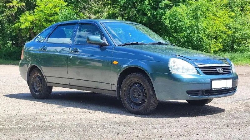 Ваз priora.1.6 механика. я второй владелец. машина в хорошем состоянии. дно и стаканы на отлично, кузов на хорошо, без дыр. машина в родной краске. двигатель масло не ест. а пробует. грамм 100 от замены до замены. сам двигатель работает на 5. ухаживал и ставил только качественные запчасти. машина не ломалась, только обслуживалась. стоит классный диодный свет dawnknight k5c mini на ближний и дальний. резина лето белшина, откатала один сезон, в отличном состоянии ( ездил очень мало, за год не более 5000 км. ) по комплектации:бортовой компьютер, передние стеклоподъемники, центральный замок, сигнализация, электро усилитель руля, электропривод зеркал, обогрев зеркал и заднего стекла, регулировка руля по высоте, иммобилайзер. саб в подарок +7 949 33 79 173 📞 звоните: +7(949)3379173 - фотография - 8