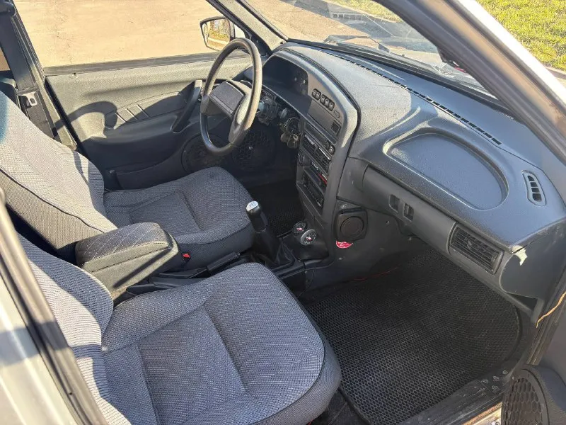 🏙 город: мариуполь 💰 цена: 230000 📝 описание: ваз 2115 2005 года на полном ходу коробка отлично стоит спортивный выхлоп stt звучит приятно торусы r14 на зимней резине 4 динамика играют хорошо хорошая магнитола гранта зеркала, подсветка всего салона электростеклоподьемники расходники все поменяны по документам чистая на учете цена 230к хороший торг у капота реальному покупателю машина в мариуполе 📞 контакты: 79499363047 👤 автор: zerl1te объявления сюда | реклама | вк 📞 звоните: +7(949)9363047 - фотография - 4