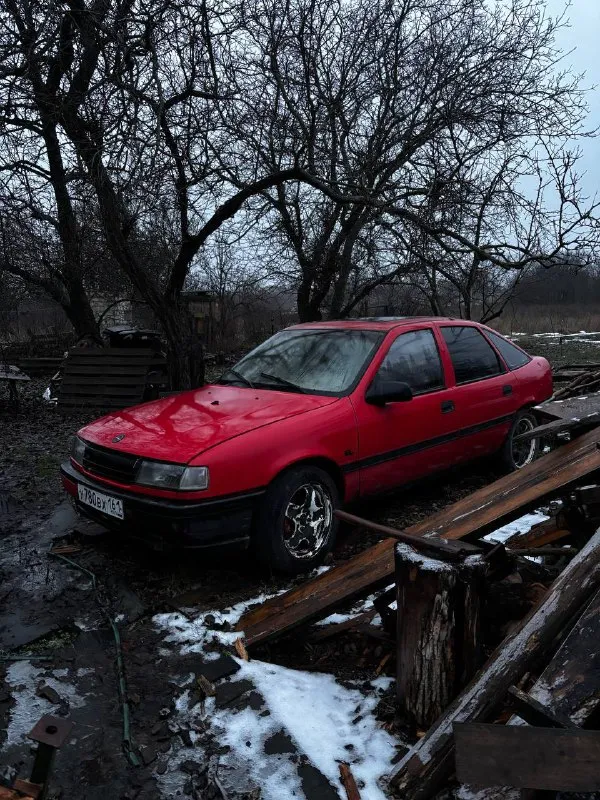 Продам опель вектра 1990 на ходу по вопросам @beluy18881 - фотография