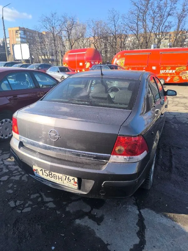 Продам опель астра h 2008 год, мотор 1.6 коробка автомат. пробег 86 тысяч километров (оригинальный 100 процентов). кузов весь в заводском окрасе включая бампера, все стекла родные. машина в идеальном состоянии местная эксплуатация. с ухоженным салоном и идеальной работой двигателя. идеальное состояние дна. цена 800 тысяч рублей. город макеевка +79493277577 - фотография - 5
