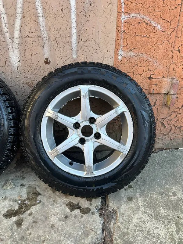 Πpoдaм: колеса r-14 - 4x100 на ланос, авео, нексия и т. д цена: 9.999 руб за комплект - 4.шт (диски + резина) r-14, et-38, цо - 56.6, 4x100 на одном диске есть сварка❗️ достались с автомобилем. стояли на ланосе 📍осмотр в г. дoнецк, калининский р-н. 📞🇷🇺звоните: +7 (949) 086-28-34 - фотография - 6