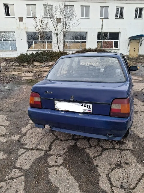 Продам заз 110308, 2004 года, на ходу, состоянии кузова видно на фото, двигатель работает нормально не троит и не дымит, кпп не выбивает, свет и повороты работают, зимняя резина, по ходовой части всё нормально, стоит на 180 учёте 5 лет, цена 80 тысяч рублей, из минусов не много прогорел глушитель, смотреть в донецке кировский район, остальные вопросы по телефону! +79494692948 📲 tg: 111 📞 звоните: +7(949)4692948 - фотография - 2