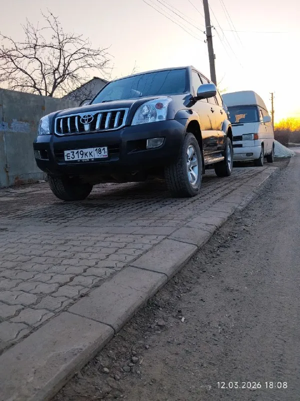 Продам тоету ленд крузер прадо 2006 года 2.7 бензин, кпп автомат, реального пробега 230.000, одна хо... - фотография