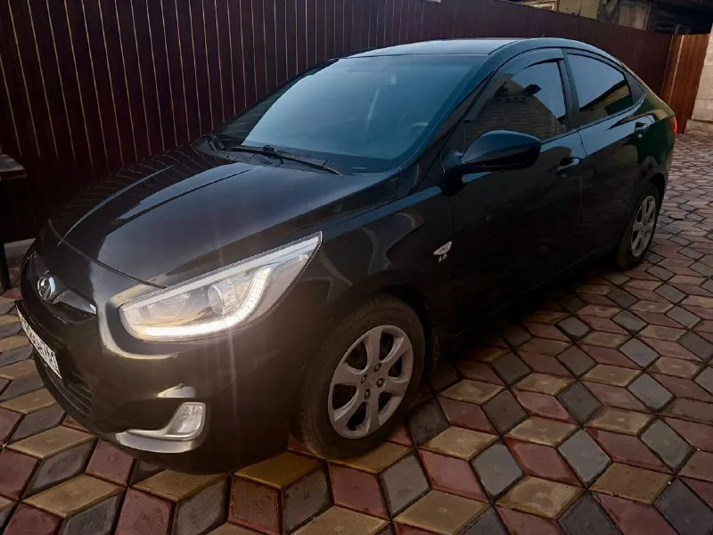 Г. енакиево продам hyundai solaris i 2014 года выпуска мотор 1.6 123 л. с. мкпп родной пробег 214000... - фотография