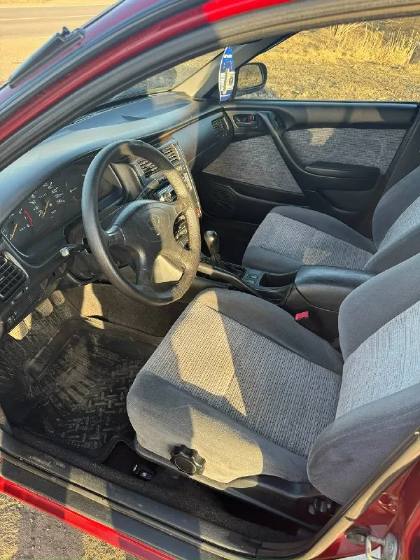 Toyota carina e, 1.6 продам личный авто в отличном состоянии, вложено много сил, денег не жалел. кондиционер, гур, абс, 4 стеклоподъемника, электронные зеркала, подогрев сидений. состояние кузова и днища идеально, любые проверки, заводские пороги и днище не варилось. обработана в 2 слоя антикором, скрытые полости покрыты мовилем. мотор в отличном состоянии, работает очень тихо, коробка в идеале. салон настоящий японский велюр, в очень хорошем состоянии. по машине очень много сделано, расскажу при встрече. тот кто ищет действительно надежный и простой в эксплуатации автомобиль с комфортом - это отличный вариант. находится в макеевке цена:440 000( торг строго у капота) +79493574105 📞 звоните: +7(949)3574105 - фотография - 6