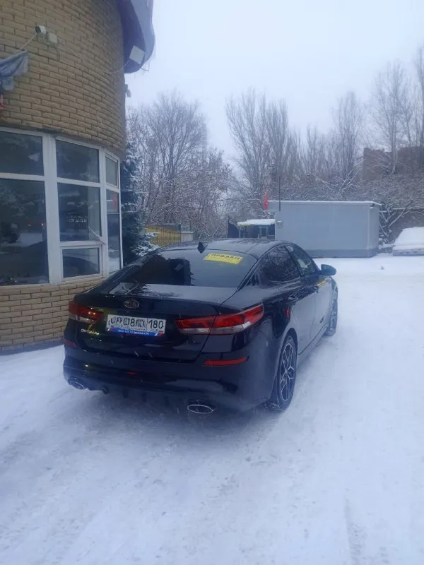 Продам автомобиль kia optima 2019 года. машина официальная, не пригон. комплектация: gt line кожаный салон, электропакет передних сидений, подсветка по контуру, обогрев всех сидений, руля, боковых зеркал, обдув передних сидений, 2-х зонный климат контроль, премиум музыка harman/kardon, датчики слепых зон, давления, дождя и света, auto hold, start/stop, бесключевой доступ, авто затемняющее стекло заднего вида, панорамная крыша, мультимедиа (android auto, apple carplay), камера 360°, авто парковка, круиз контроль. заводской обвес gt. диски r18. 2.4, автомат. 157.000 км родного пробега. цена: 1.700.000₽ срочно тел: +7-949-978-61-00 📲 tg: @ziko_lini 📞 звоните: +7(949)9786100 - фотография - 6