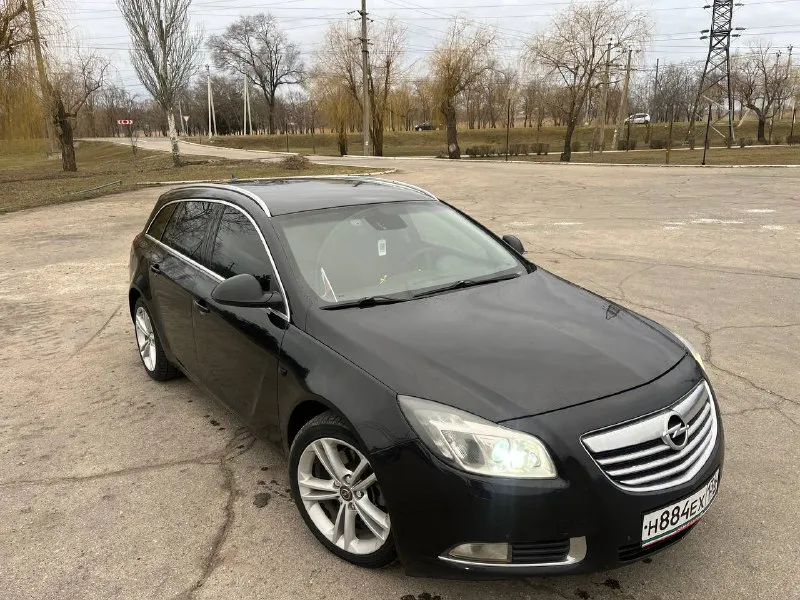 Продам opel инсигния в прекрасном состоянии 2009 г. в. двигатель без нареканий 2.0 тяга паровозная а... - фотография