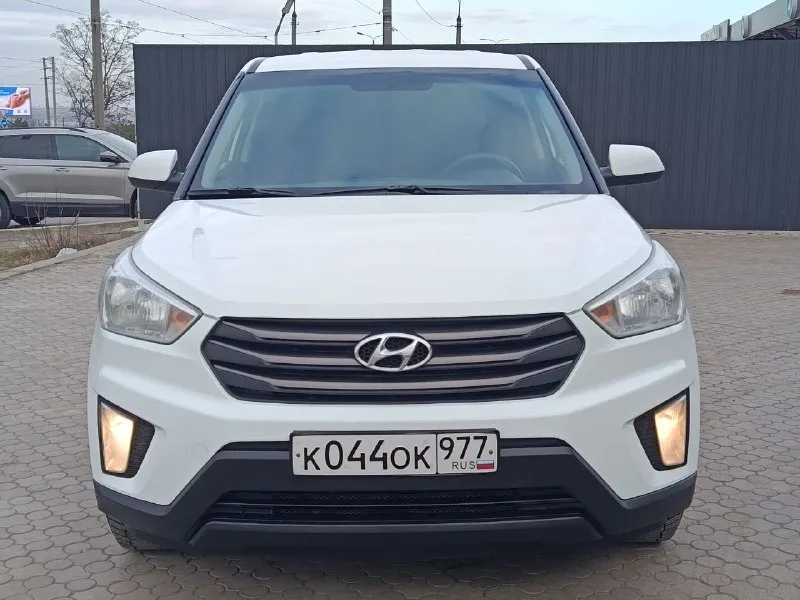 Hyundai creta 1.6 at 2017 -пробег 165000 - автомат -цена: 1.545000₽ -тел: +79494676510 -мариуполь отличное состояние автомобиля, весь в родной краске, своевременно обслуживался. в данный момент без вложений, кузов без дефектов, коробка работает четко масло менялось, подвеска без нареканий никаких стуков, по электрике ошибок нет. салон не затерт ухожен. круиз-контроль, кондиционер, автозапуск с телефона, bluetooth audio aux usb громкая связь, задний парктроник, птф, все стеклоподъëмники. история прозрачная, отчет автотеки прилагаю в фото. - фотография - 2