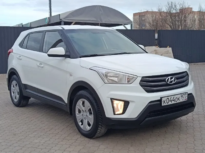 Hyundai creta 1.6 at 2017 -пробег 165000 - автомат -цена: 1.545000₽ -тел: +79494676510 -мариуполь отличное состояние автомобиля, весь в родной краске, своевременно обслуживался. в данный момент без вложений, кузов без дефектов, коробка работает четко масло менялось, подвеска без нареканий никаких стуков, по электрике ошибок нет. салон не затерт ухожен. круиз-контроль, кондиционер, автозапуск с телефона, bluetooth audio aux usb громкая связь, задний парктроник, птф, все стеклоподъëмники. история прозрачная, отчет автотеки прилагаю в фото. - фотография - 3