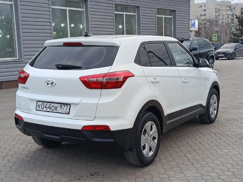 Hyundai creta 1.6 at 2017 -пробег 165000 - автомат -цена: 1.545000₽ -тел: +79494676510 -мариуполь отличное состояние автомобиля, весь в родной краске, своевременно обслуживался. в данный момент без вложений, кузов без дефектов, коробка работает четко масло менялось, подвеска без нареканий никаких стуков, по электрике ошибок нет. салон не затерт ухожен. круиз-контроль, кондиционер, автозапуск с телефона, bluetooth audio aux usb громкая связь, задний парктроник, птф, все стеклоподъëмники. история прозрачная, отчет автотеки прилагаю в фото. - фотография - 4