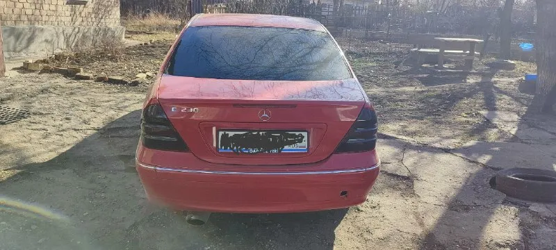 Продам mercedes-benz c-230 в w203 кузове. мотор 271 компрессор 1.8 тянет прям очень бодро, расходник... - фотография