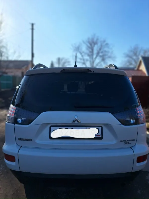 Mitsubishi outlander xl 2012 год двигатель 2.0л (150л. с. ) коробка cvt(вариатор) подключаемый полный привод, блокировка дифференциала, abs, анти занос пробег 162000км покупался в 2012 году в донецке в автосалоне, я один хозяин автомобиль в отличном состоянии, без дтп, в родном окрасе комплектация: климат-контроль, подогрев сидений, подогрев зеркал, лобового стекла, заднего стекла, usb, bluetooth, hands free (громкая связь) цена: 1700000руб авто находится в амвросиевке, могу приехать в донецк +7(949) 339-16-49 телеграм +7(977) 014-63-42 📞 звоните: +7(949)3391649 - фотография - 3