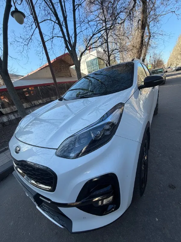 Продам kia sportage 2019 привод передний, 2.0 на 184 л. с., 8 а/т, весь кузов в родной краске, без подкрасов и дтп. пригнан из кореи. пробег 101 тыс. км своевременное обслуживание, в техническом плане вопросов нет. adblue работает, проблем никаких нет. не отшивал, так как не вижу смысла трогать рабочие элементы. комплектация signature (самая полная для этой модели за исключением музыки jbl и камер 360) машина 2 года во владении, ездит супруга. цена 2.65 млн. рублей (торг имеется) два комплекта колес. осмотр донецк +79493004309 📞 звоните: +7(949)3004309 - фотография - 1