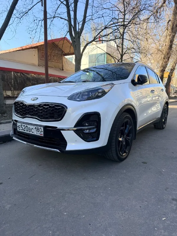 Продам kia sportage 2019 привод передний, 2.0 на 184 л. с., 8 а/т, весь кузов в родной краске, без подкрасов и дтп. пригнан из кореи. пробег 101 тыс. км своевременное обслуживание, в техническом плане вопросов нет. adblue работает, проблем никаких нет. не отшивал, так как не вижу смысла трогать рабочие элементы. комплектация signature (самая полная для этой модели за исключением музыки jbl и камер 360) машина 2 года во владении, ездит супруга. цена 2.65 млн. рублей (торг имеется) два комплекта колес. осмотр донецк +79493004309 📞 звоните: +7(949)3004309 - фотография - 8