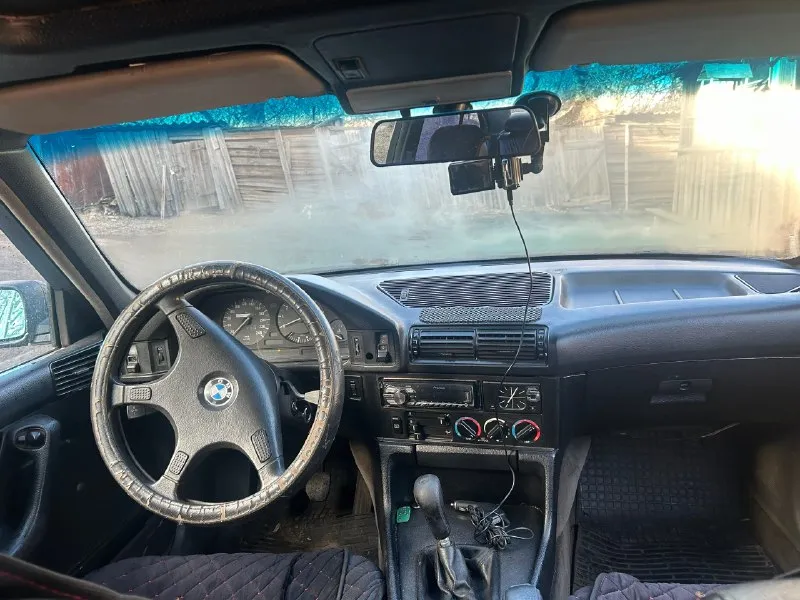 Продам машину bmw e34 1991 года, под восстановление или разборку. ничего не менялось, на механике, двигатель м50 б20 по всем вопросам звонить +7 (959) 154-89-78 (олег) после 15:00 (антрацит) цена: 170 тыс руб. 📞 звоните: +7(959)1548978 - фотография - 5