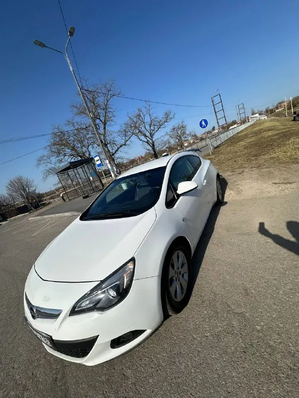 ❗️❗️❗️продам❗️❗️❗️ 🚘марка: opel astra j gts ⚙️двигатель :1.8л ⛽️вид топлива :бензин 📅год выпуска: 2014 💴цена:1 100.000₽ 📦 кпп: механика 🗺️пробег:160.000 км 📝описание: -климат контроль -сиденья с боковой поддержкой -подогрев сидений -подогрев руля -мульти руль -эл стеклоподъемники -мультимедия tesla монитор aux usb bluetooth -камера заднего вида авто в отличном состоянии +7-949-3132961 📲 tg: bounty 📞 звоните: +7(949)3132961 - фотография - 2