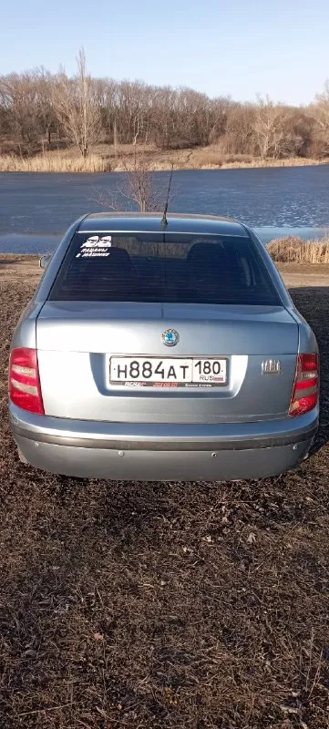 Продам skoda fabia 2003 года. двигатель 1.2 газ/бензин, мкпп (5-и ступка). пробег 272 000 км. автомобиль в хорошем состоянии, не гнилой, полтора года назад проводились работы по сварке днища, были заменены пороги. комплектация: передние электро-стеклоподъёмники, гур, подогрев заднего стекла, качественная музыка(магнитола с монитором, aux, usb, bluetooth) приятный расход топлива, дешевле только на велосипеде. запретов, ограничений и штрафов по машине нет. продажа с переоформлением в мрэо, я владелец (+7 949 356 87 84 - александр) осмотр в макеевке/донецке. цена : 375 000 руб. (торг) 📞 звоните: +7(949)3568784 - фотография - 4