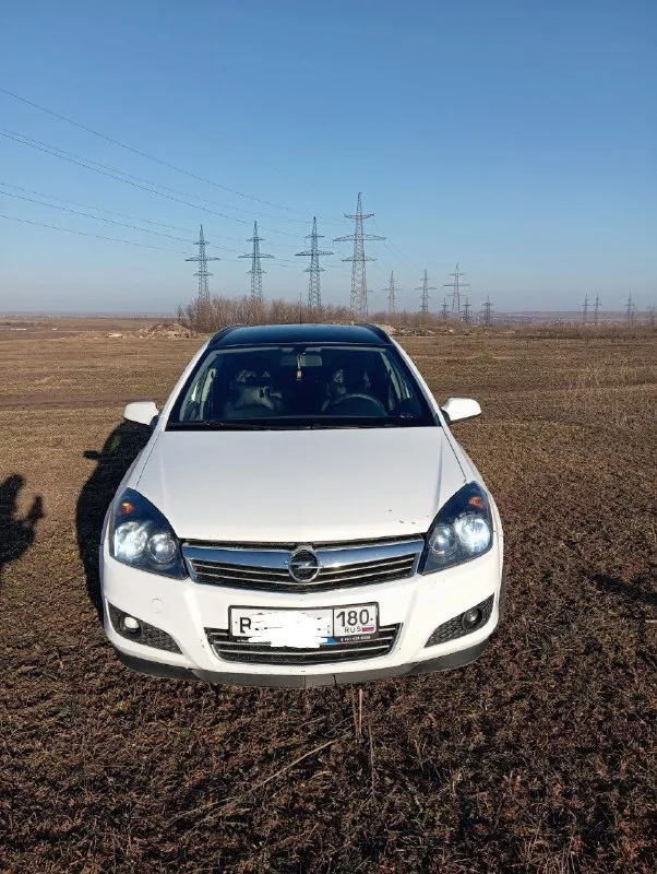 Продам машину opel astra h, 1.7 cdti 2007 года пробег 196 т. механическая коробка передач, 5-ти ступенчатая кондиционер был кап. ремонт двигателя и турбины на 174 т. заменены фары, стоит хороший свет. отшит egr, прошита на 1 stage заменены задние супорта и тормозные диски в круг ходовая часть без нареканий салон ухоженный, в машине не курили. из нюансов имеются сколы на капоте и прежним хозяином замята задняя дверь не критично! цена 670 уместен разумный торг! за дополнительной информацией писать в личку или по номеру телефона +79497150263 г. мариуполь 📲 tg:. .. 📞 звоните: +7(949)7150263 - фотография - 3
