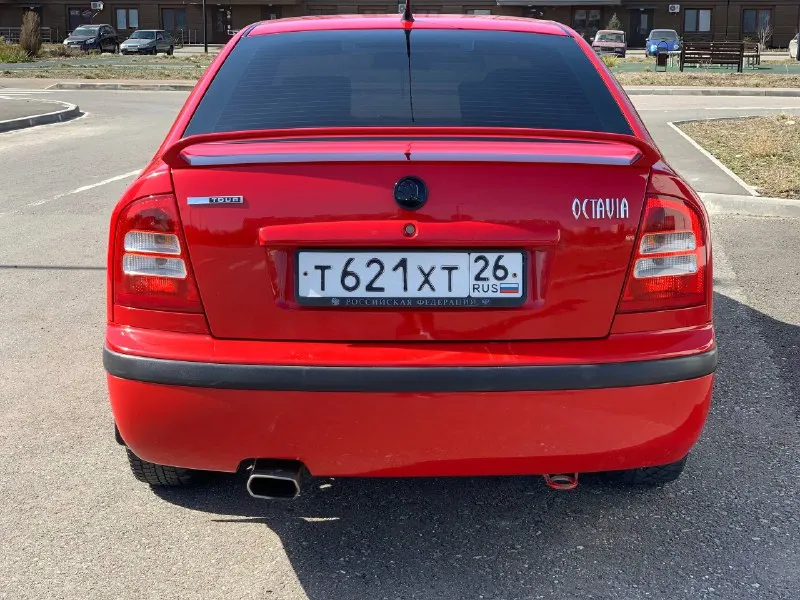 Skoda octavia tour 1.8t. wts год 2008 пробег 273т без дтп! 3 хозяина за все время автотека зеленая мотор 1.8т в идеальном состоянии масло не ест! тяга самолет коробка механика в штатном режиме комплектация wts диски сполер сидения рекаро черный потолок заводской выхлоп дисковые тормоза обвес г. мариуполь +79496347909 цена 550 срочно - фотография - 5