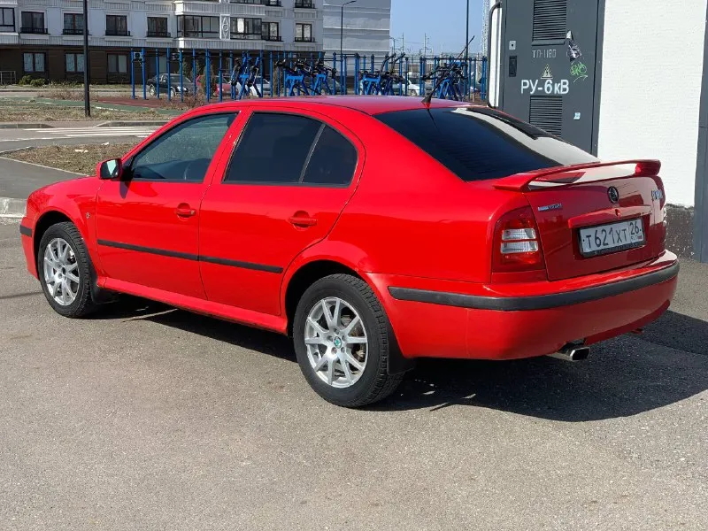 Skoda octavia tour 1.8t. wts год 2008 пробег 273т без дтп! 3 хозяина за все время автотека зеленая мотор 1.8т в идеальном состоянии масло не ест! тяга самолет коробка механика в штатном режиме комплектация wts диски сполер сидения рекаро черный потолок заводской выхлоп дисковые тормоза обвес г. мариуполь +79496347909 цена 550 срочно - фотография - 8