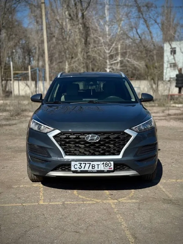Hyundai tucson цена 2.600.000р год- 2020 год мотор -2.4 бензин пробег -30 тыс. коробка -автомат +794... - фотография