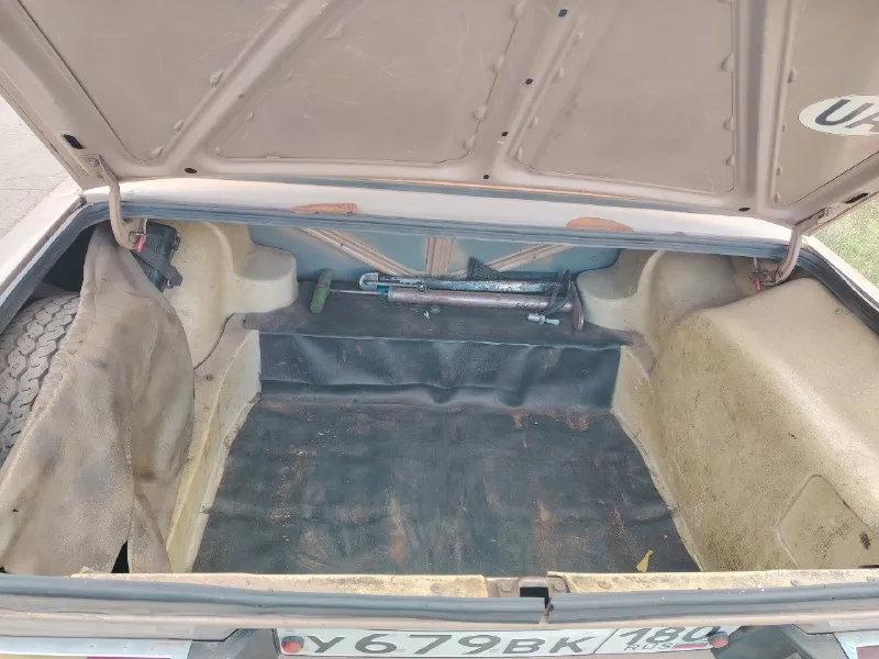 Продам ваз 2106 в идеальном состоянии машина в родной краске ровная гнили рыжиков нет ланжероны стаканы дно все родное ходовая в идеале мотор коробка отлично один хозяин г снежное цена 155000 тыс торг +7 949 411-86-72 📞 звоните: +7(949)4118672 - фотография - 5