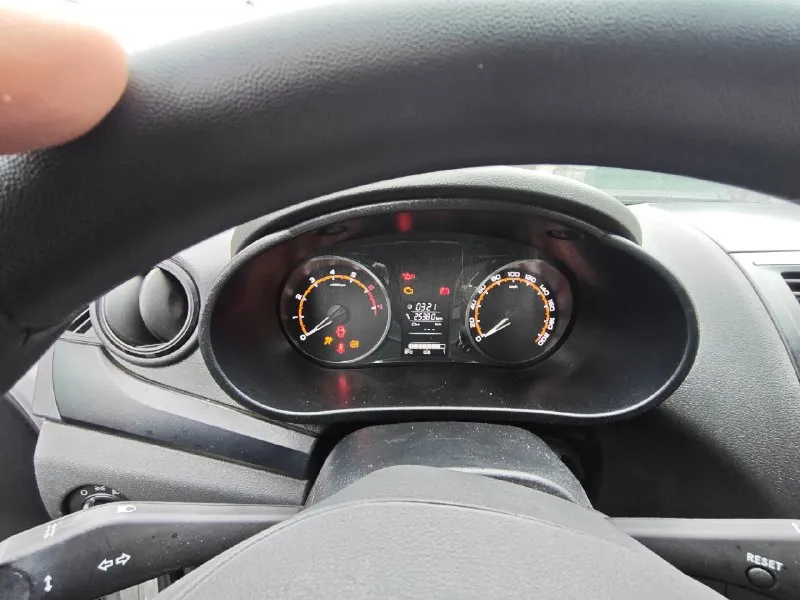 Продам ваз гранту 1.6 бензин 2023 года 25 тысяч пробега передний привод, механика технически в отличном состоянии рфжиков и ржавчины нет хозяин 1. цена 850 000 тыс +79496205827 телеграм 📞 звоните: +7(949)6205827 - фотография - 3