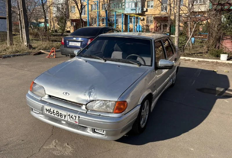 Ваз 2115 2005 года на полном ходу коробка отлично стоит спортивный выхлоп stt звучит приятно торусы r14 на зимней резине 4 динамика играют хорошо хорошая магнитола гранта зеркала, подсветка всего салона электростеклоподьемники расходники все поменяны по документам чистая на учете цена 220к хороший торг у капота реальному покупателю машина в мариуполе все вопросы в лс +79499363047 тг для связи @saugj1 - фотография - 2