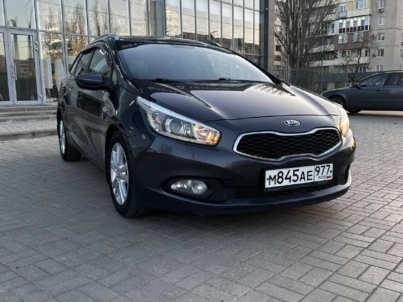 Продам кию сид в идиальнейшем состоянии автомобиль без дтп 1000 процентов имеет два косметических окраса были царапины авто очень бережно експлуатировали все менялось вовремя по регламенту любые проверки толшеномером краски любые автоексперты самая максимальная комплектация што может быть двигатель ходовая коробка все как новое работает идеально доп вопросы по телефону видео с толшеномером по запросу осмотр г мариуполь цена 1.180 тел +7938-155-90-40 +7949-499-888-7 - фотография - 3