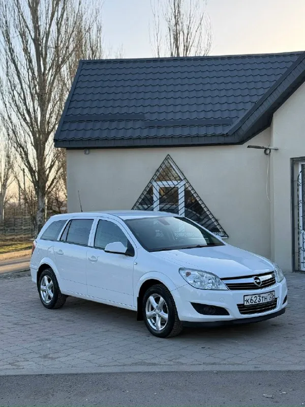 В продаже opel astra h 2010 г. в 1.6 мкпп. авто в отличном состоянии, двигатель работает идеально, р... - фотография