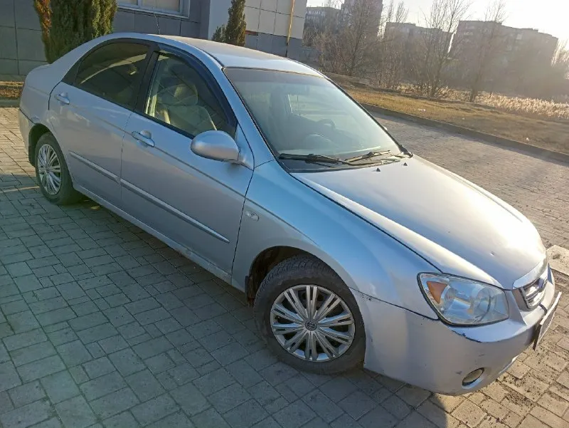 Автор: продаю kia cerato 2006г 1.6 акпп гбо4 личный автомобиль, владею три года, езжу каждый день. есть запись всех ремонтов за мой срок эксплуатации. акпп работает хорошо. 400₽ разумный торг возле авто. донецк +79498105120.. !!!наш телеграм канал [ бесплатное размещение за репост!!! правила сообщества [ мы в мах [ [ 📞 звоните: +7(949)8105120 - фотография - 4