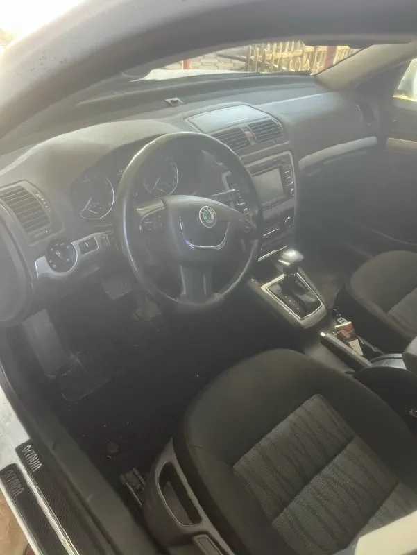 Продам skoda октавия, 2012г, дв 1.8 турбо, акпп автоматическая, пробег 200тыс. км. без вложений сел и поехал с документами порядок, осмотр г. енакиево, цена: 850тыс. руб. , телефон: +79493875137 📞 звоните: +7(949)3875137 - фотография - 3