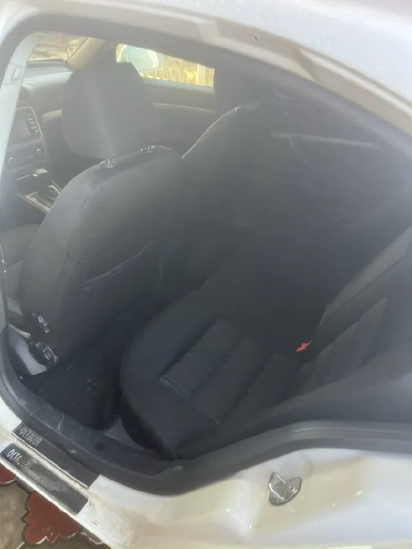 Продам skoda октавия, 2012г, дв 1.8 турбо, акпп автоматическая, пробег 200тыс. км. без вложений сел и поехал с документами порядок, осмотр г. енакиево, цена: 850тыс. руб. , телефон: +79493875137 📞 звоните: +7(949)3875137 - фотография - 4