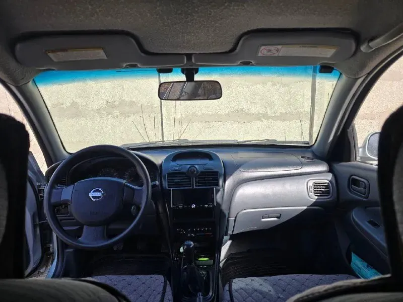 Продам nissan альмера классик 2006 года пробег родной 241138 машина в отличном состоянии, маленькие ньюансы по кузову (от времени), не крашена установлена хорошая музыка, планшет андроид, подогрев сидений, сигнализация, автозапуск двигателя. машина обслуживается во время! документы в порядке! стоимость 500 000 руб +79494421374 📞 звоните: +7(949)4421374 - фотография - 4