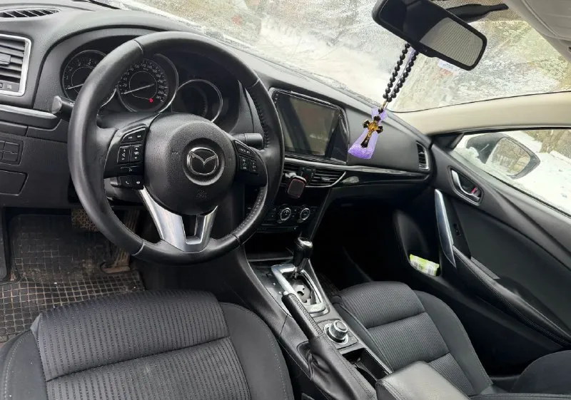Mazda 6 2014 год 123т родного пробега мотор 2.0 атмосферный 150л. с коробка автомат подогрев сидений климат контроль мультируль 2 ключа зимняя и летняя резина в новом состоянии зеленая автотека масла фильтра заменены на полном ходу цена:1450000₽ +79495135556 - фотография - 6