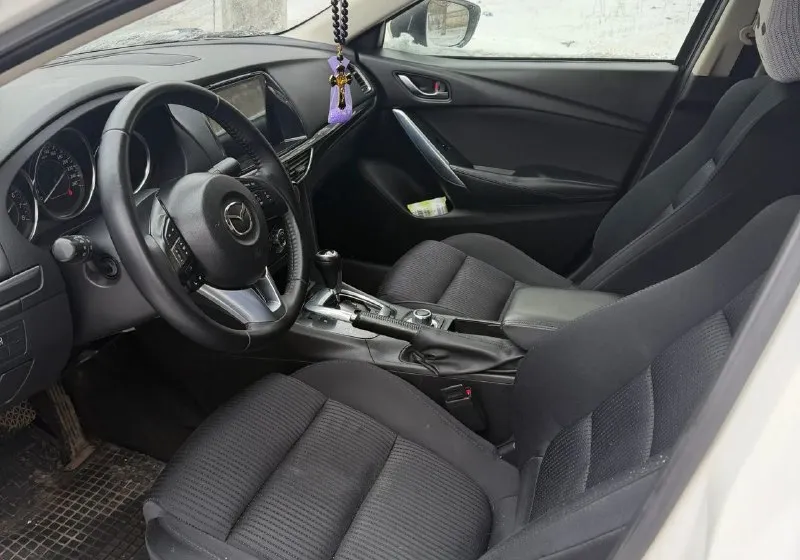 Mazda 6 2014 год 123т родного пробега мотор 2.0 атмосферный 150л. с коробка автомат подогрев сидений климат контроль мультируль 2 ключа зимняя и летняя резина в новом состоянии зеленая автотека масла фильтра заменены на полном ходу цена:1450000₽ +79495135556 - фотография - 7