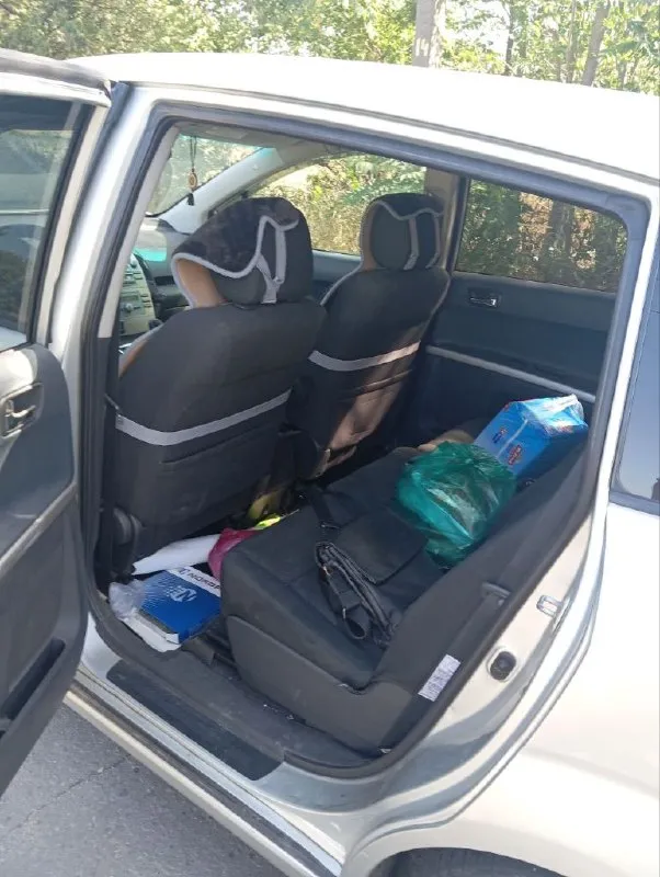 Продаю тоyota (тойота) corolla verso 2 2005 г. в. 2 л. 268 тыс. пробег. не пригон. я хозяин, единственная запись в птс. настоящий японец, приемистый очень резвый. оцинкованный кузов. двигатель, не дымит масло не расходует. климат контроль, работает идеально. два комплекта резины на дисках. хороший свет, музыка. настоящий минивен. при разложенных задних сидениях получается ровный пол. ложится в длину взрослый человек. вмещается 18 банановых ящиков. в машине работает каждая кнопка. у меня около года, продаю в связи с покупкой другого авто. цена вопроса 800 тыс. р. машина в донецке. +7949 348 0078 📞 звоните: +7(949)3480078 - фотография - 3