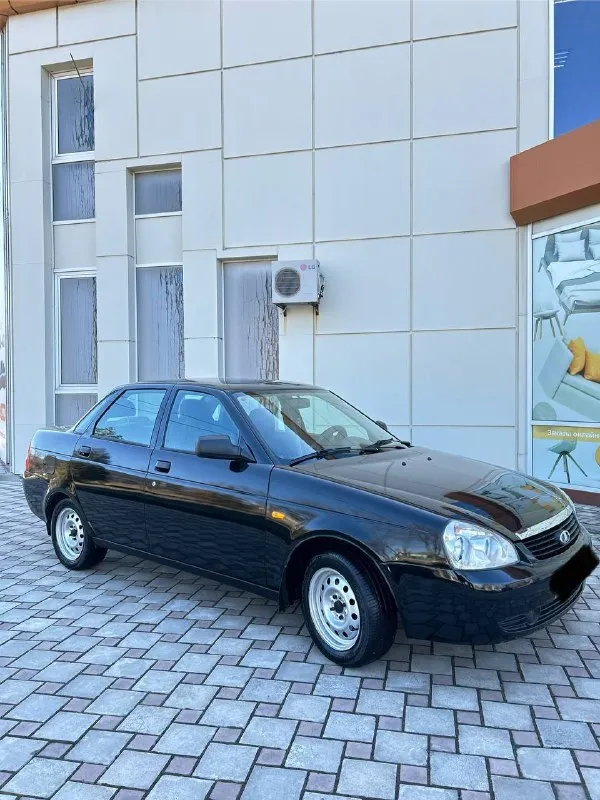 Продам ваз приору 2011г. в. 195к родного пробега, один зохяин в изумительном состоянии( авто без дтп... - фотография