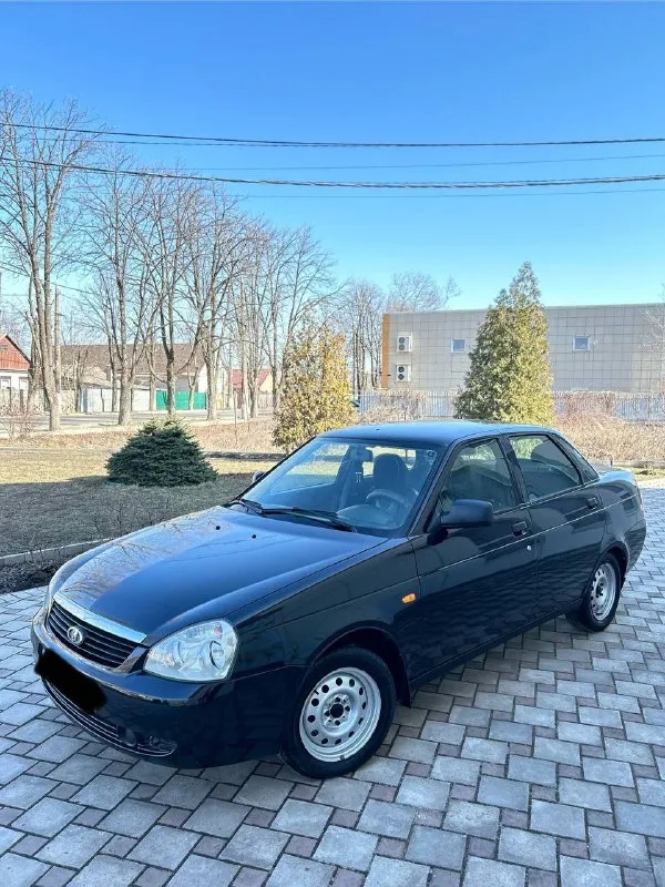 Продам ваз приору 2011г. в. 195к родного пробега, один зохяин в изумительном состоянии( авто без дтп) стекла все родные, автотека зеленая. кузов ровный как струна без вмятин, царапин и без намёка на гниль выглядит шикарно, двигатель идеал масло не ест от слова совсем. не дымит, не троит, коробка идеал не хрустит, не выбивает без посторонних звуков. ходовка просто отличная. дно, пороги супер без намёка на ржавчину и тем более гниль. стаканы, лонжероны, швы, герметик завод. новая летняя резина салон шикарный на 5+ документы в полном порядке возможен обмен цена: 415000 тыс рублей связь со мной: +7949-558-73-52 телеграмм +7988-585-79-37( телеграмм) звоните в любое время 📞 звоните: +7(949)5587352 - фотография - 2