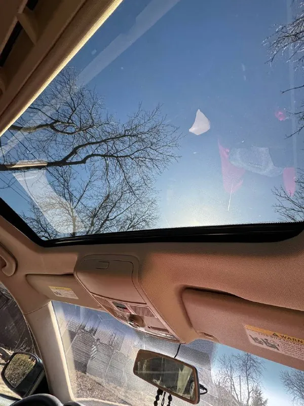 Продам volkswagen jetta 6 рестайлинг год выпуска 2017,мотор 1.4 tsi. 150 лошадиных сил коробка: автомат (надежный, aisin 09g). пробег: 199100км(родной) 📍автомобиль в хорошем состоянии. мотор и коробка работают отлично. ошибок нет. салон чистый и ухоженный. гаражное хранение. 📍комплектация: кожаный салон, люк, камера заднего вида, кондиционер, 3х режимный подогрев сидений, мультируль, круиз-контроль, датчик слепых зон, стеклоподъемники, электропривод и подогрев зеркал заднего вида, подушки безопасности родные целые. два комплекта резины на дисках, зимняя 16,летняя 17 ! ⚙️автомобиль полностью обслужен (замена масла каждый 7-8 тысяч). цена 1,6 🍋 тел. +7 (949) 712-59-82 +79497125973 - фотография - 4