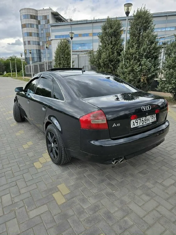 Продам свою машину. audi а6 с5 2001г. 3.0 объем. вариатор. 212.000км. кап. ремонт мотора, замена цепей, замена коробки проводилась в 85.000км. (коробка контрактная с пробегом 70.000км) без нареканий. по ходовке без нареканий. многое недавно было заменено. владею три года. продажа в связи с покупкой нового автомобиля. одна ошибка "положение фар" появилась как подкрутил свет выше. никак не влияет, можно стереть. всё работает. хорошая летняя и зимняя резина в комплекте. с машиной отдам чехол под эту модель. запаска, аварийный знак и домкрат имеется. комплектация: подогревы всех сидений; регулировка руля; лепестки-кнопки на руле; электрошторка заднего стекла; шторки на задних дверях; люк (все положения рабочие, не течёт); электрорегулировка передних кресел по высоте; четыре стеклоподъемника; андроид магнитолла с блютуз; камера заднего вида; задние парктроники; омыватель фар, противотуманки и по мелочи. находится машина в донецке. ленинский район. цена 700.000₽ быстрым торг. 📞 звоните: +7(949)3732430 - фотография - 3