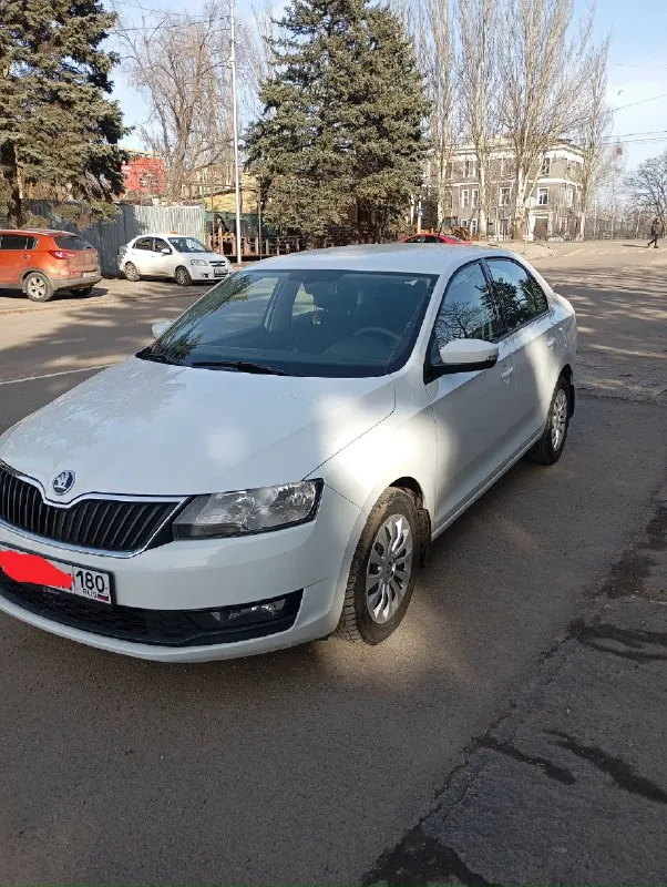 Продам skoda рапид 2018 двигатель 1.6 110 лошадей два комплекта ризины новай пробег 163350 каждый де... - фотография