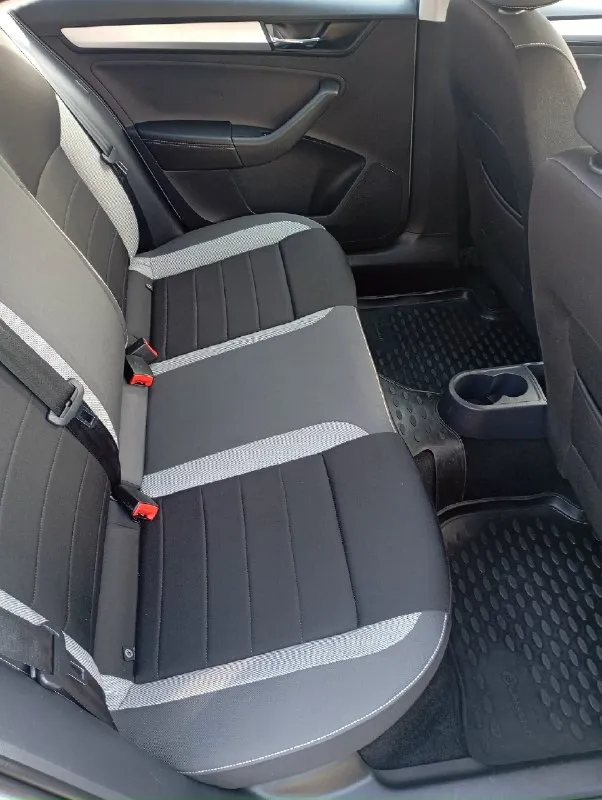 Продам skoda рапид 2018 двигатель 1.6 110 лошадей два комплекта ризины новай пробег 163350 каждый день ежу на роботу пробег будет другим любые проверки есть блокнот где записывал что делал по машини отдам новому владельцу чтобы понимал когда проходить т. о сейчас не чего делать не нужно замену масла делал 1000 км назад я хозяин кто ищет машину для себя этот самый оптимальный вариант причина продажи ишю машину красовер цена авто 1350000 торг подробнее расскажу по телефону машина достойная новый владелец не пожалеет тел +7949 899 36 27 макеевка 📞 звоните: +7(949)8993627 - фотография - 7