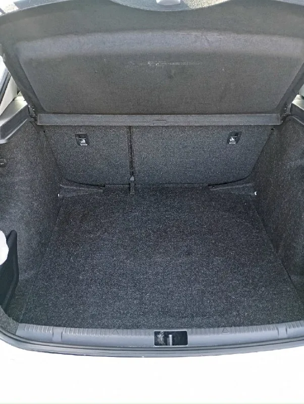 Продам skoda рапид 2018 двигатель 1.6 110 лошадей два комплекта ризины новай пробег 163350 каждый день ежу на роботу пробег будет другим любые проверки есть блокнот где записывал что делал по машини отдам новому владельцу чтобы понимал когда проходить т. о сейчас не чего делать не нужно замену масла делал 1000 км назад я хозяин кто ищет машину для себя этот самый оптимальный вариант причина продажи ишю машину красовер цена авто 1350000 торг подробнее расскажу по телефону машина достойная новый владелец не пожалеет тел +7949 899 36 27 макеевка 📞 звоните: +7(949)8993627 - фотография - 8