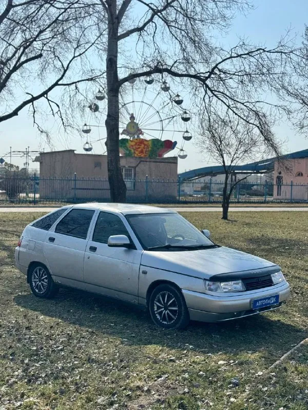 🩶 ваз 2112 💰цена: 135 000р 🏢город: мариуполь 📅год выпуска: 2007 🧾пробег: 151 363км ⚙️двигатель: 1.6 ⛽топливо: бензин ⚙️кпп: механика 📞 телефон: +7-989-263-55-56 +7-949-727-41-51 +7-949-713-18-14 💾 описание: надёжная рабочая лошадка, отлично подойдёт для работы. машина своим ходом приехала с челябинска, что говорит о её хорошей технической части. ✅ полное переоформление ✅ техника на твердую 4 💪 гидроусилитель руля ⚙️ двигатель 21124 ✅ электростёкла ✅jbl колонки ✅ led фары улица шевченко 2️⃣6️⃣9️⃣ - фотография - 3